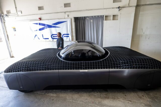 Alef Aeronautics para começar a voar carros e exames de caminhão a cinquenta por cento da Lua Bay, terminais de voo Hollister 

