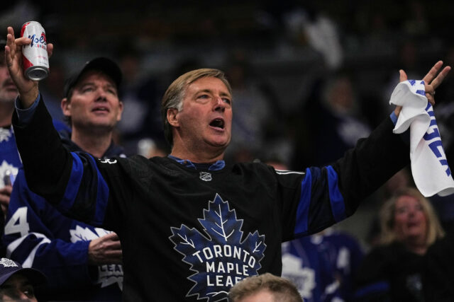 "Alguém terá que sair": NHL por dentro, 'nas próximas semanas' Maple Leafs dá um grande movimento com um grande movimento

