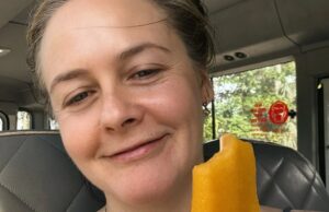 Alicia Silverstone sem maquiagem supera o calor do verão do PopSile e as próximas estrelas Alicia Silverstone sem maquiagem supera o calor do verão do PopSile e as próximas estrelas