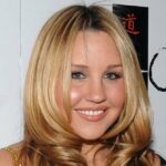 GetTyImages-123583110-Amanda-Bynes-Explains-Why-She-Cant-Wear-Teoth-gems.jpg