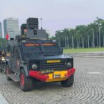 Após o julgamento, a polícia 'Kepung' Jacarta com uma patrulha gigante