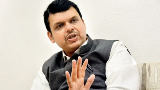 Aqueles que se comportam como Jawals of the City: CM Fadnavis

