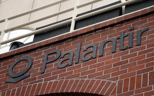 As faíscas de avaliação ultra extensas de Palantir estão preocupadas com os resultados

