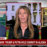 Nicolle Wallace (Centro de Imagens), Host MSNBC-Host, afirmou que Donald Trump 'não dá tão *** sobre democracia' em um pneu pavimentado sobre a reunião do presidente com Vladimir Putin