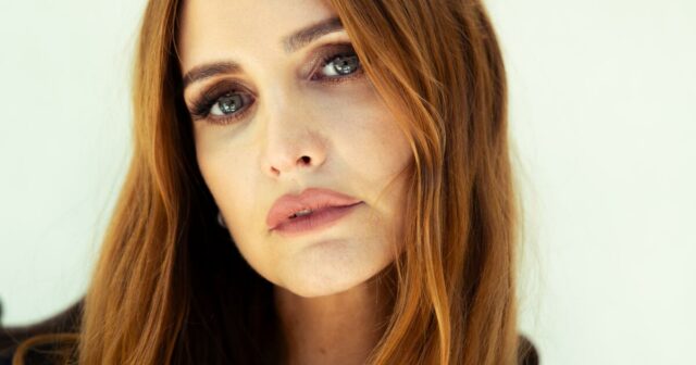 Ashlee Simpson pode ser a Pat Benatar para mulheres mais velhas



