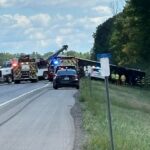 Um ônibus de turismo carregando mais de 50 pessoas derrubou na I-90 em Pembroke, no norte de Nova York
