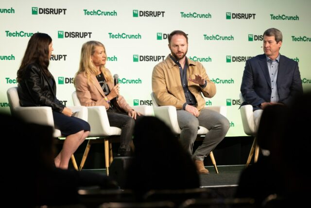 TechCrunch Disrupt 2025 Evens Rogers Max e Hoat