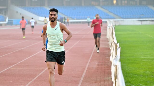Atheltics: Pulveer Singh Filters tem um recorde nacional de 3000m

