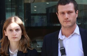 Ativistas ordenaram que exclua a cena do matadouro nos resultados do tribunal de referência Ativistas ordenaram que exclua a cena do matadouro nos resultados do tribunal de referência