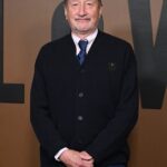 Steven Knight (foto em fevereiro) escreverá o último filme de James Bond, o Amazon MGM Studios confirmou