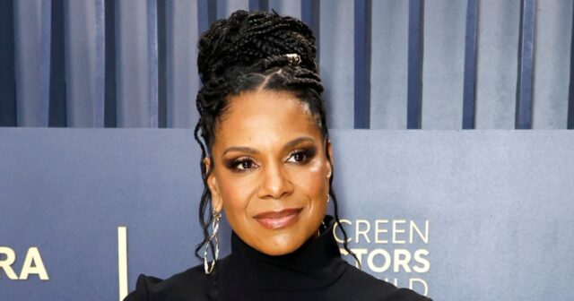 Audra McDonald tocando uma música de 