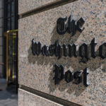 O fundador da Amazon, Jeff Bezos, à esquerda e Kash Patel, diretor do FBI Ploymee, veja a inauguração presidencial da 60ª inauguração em rodada sobre o Capitólio dos EUA em Washington, segunda -feira, 20 de janeiro de 2025 por AP)