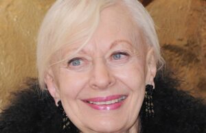 Biddy Baxter, editor da BBC ‘Blue Peter’ que moldou gerações, morre em 92 Biddy Baxter, editor da BBC 'Blue Peter' que moldou gerações, morre em 92