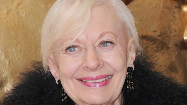 Biddy Baxter, editor da BBC 'Blue Peter' que moldou gerações, morre em 92

