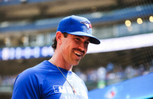 Blue Jays Shane Bieber envia uma mensagem confiante antes da estréia de alta pressão Blue Jays Shane Bieber envia uma mensagem confiante antes da estréia de alta pressão