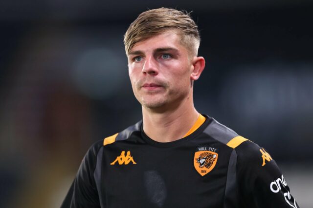 Brandon Williams está preparando um teste em Hull City.