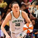 Breanna Stewart dribla durante o jogo Liberty-Mercury em 30 de agosto de 2025.