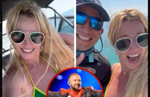 Britney Spears dança em um barco para a música de Justin Timberlake 082125_Britney_Spears_Kal