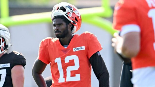 Browns QB Sanders não quer deiU no acampamento

