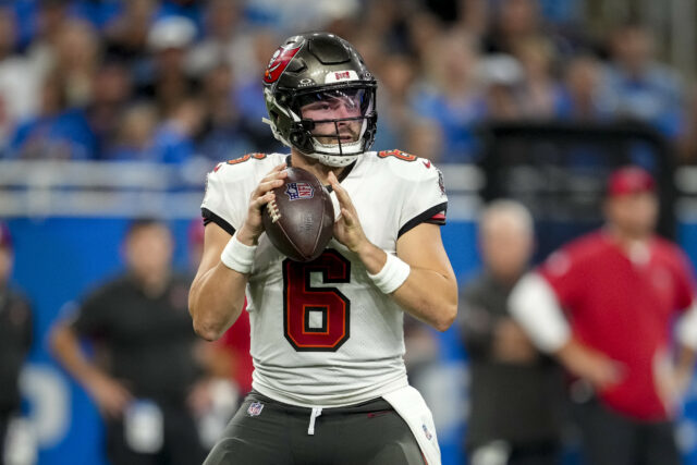 Buccaneers QB Baker Mayfield está falando sobre a nova mudança de regra da NFL

