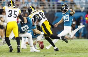 Cam Jaguars Little atinge o objetivo de 70 jardas na partida da pré -temporada Cam Little (39) copia um gol para 70 jardas na primeira metade dos Jaguares de pré -temporada que perdem entre Steelers em 9 de agosto de 2025, seria um recorde se tivesse um lugar na temporada regular.
