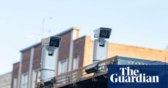 Câmeras de reconhecimento de rosto muito racistas tendenciosos para usar no Carnaval de Notting Hill, digamos ativistas


