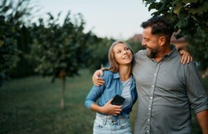 Caro Abby: Como dizer à minha filha que eu não sou o pai biológico dela? Caro Abby: Como dizer à minha filha que eu não sou o pai biológico dela?