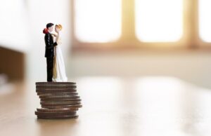 Caro Abby: Meu amigo está no terceiro casamento – devo dizer a ele por quê? Caro Abby: Meu amigo está no terceiro casamento - devo dizer a ele por quê?