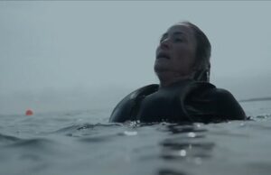 Celebrity SAS: Quem ousa os ganhos são jogados no caos quando Rebecca Loos desiste de seu primeiro desafio antes de Louie Spain e Hannah Spearritt terminar apenas 30 minutos para o episódio de abertura A celebridade SAS foi jogada no caos quando Rebecca Loos desistiu de seu primeiro desafio