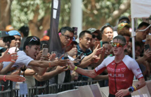 Cena de bicicleta Ironman Lapu-lapu mantém a chave para a glória Henri Schoeman da África do Sul, Ironman ganhou 70,3 Lapu-Lapu