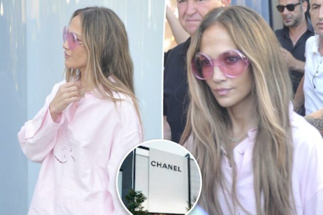 Jennifer Lopez comprando na Turquia.