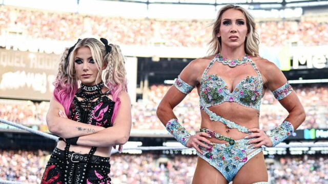 Flair conversou com Bliss nas mídias sociais como um aliado. (Empréstimo de imagem: Charlotte Flair no Instagram)