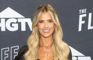 Christina Haack e sua filha semelhante Taylor, 14, posam em Paris Christina Haack