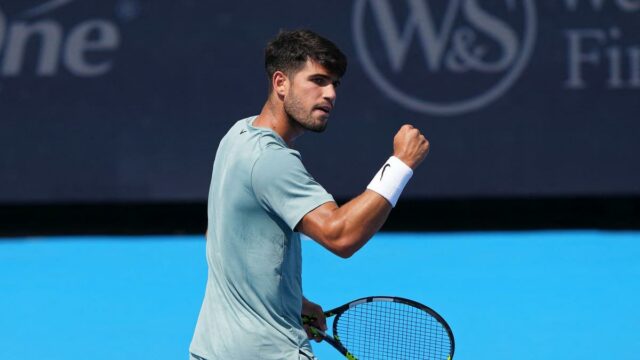 Cincinnati Open 2025: Alcaraz luta com escombros em Sysmis; Zverev derrota Shelton

