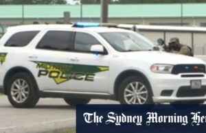 Cinco soldados feridos em atirar em nossa base do exército Cinco soldados feridos em atirar em nossa base do exército