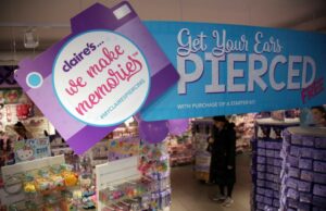 Claire’s, conhecido pelo piercing de milhões de adolescentes, arquivos para o capítulo 11, 2ª vez desde 2018 Claire's, conhecido pelo piercing de milhões de adolescentes, arquivos para o capítulo 11, 2ª vez desde 2018