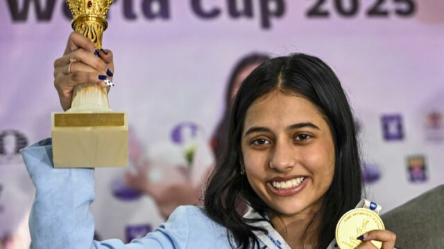 Classificações de FIDE: Divya Deshmukh entra no top 15 da vitória na Copa do Mundo; Pranggnanandhaa, Gukesh, Erigaisi entre os seis primeiros

