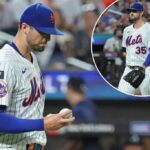 Clay Holmes reage deprimido depois de desistir do RBI duplo na quarta rodada de vencedores de 13 a 5 sobre Braves em 12 de agosto de 2025.