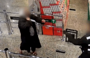 Clipes de vídeo impressionantes revelam violência física encontrada por funcionários de varejo Trabalhadores do varejo agredidos