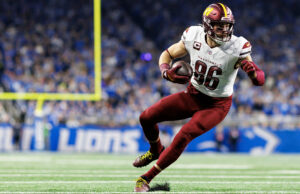 Coach Coak City para o clique para o veterano Coach Coak City para o clique para o veterano