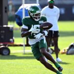 Como Malachi Corley, ele tenta retornar aos planos do Jets após a temporada de estréia