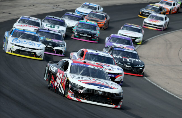 Como Watre Yourk Hyvee 250: Tour: Arror superando o Natar, canal de TV

