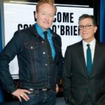 Conan O'Brien diz que a televisão noturna está morrendo, mas Stephen Colbert é "muito talentoso e essencial demais para sair"