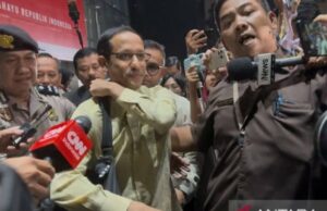 Concluído, Nadiem foi interrogado pelo KPK sobre a aquisição do Google Cloud Concluído, Nadiem foi interrogado pelo KPK sobre a aquisição do Google Cloud