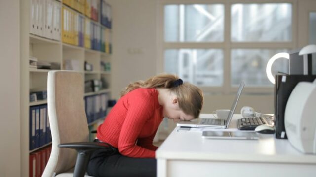 Conhecendo a aixiedade, uma emergência que os trabalhadores em meio às ameaças de IA

