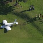 Crash de avião leve aterre o curso de Sydney