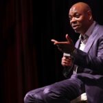 Dave Chappelle Punta, o documentário não publicado, 'Live in Real Life', sobre seus shows de comédia Covid, para arrecadar dinheiro para sua alma mater da escola secundária