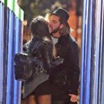 Muitas estrelas foram pegas a beijar na câmera ao longo dos anos, incluindo o beijo produtivo que veio na forma do beijo de Fuunyman Seann Walsh com seu estritamente publicado com o Dancing Co -Star Katya Jones 2018 - mesmo que ambos estivessem nos relacionamentos