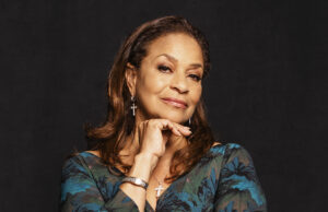 Debbie Allen fala de reinicialização, representação e diversidade global de um mundo diferente “ Debbie Allen