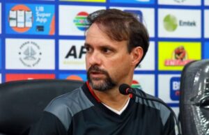 Declaração elegante Mauricio Souza depois que ele fez a morte, ele matou Persis Declaração elegante Mauricio Souza depois que ele fez a morte, ele matou Persis